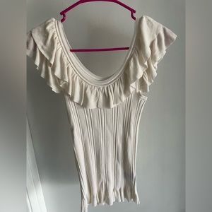 Beautiful off white top.